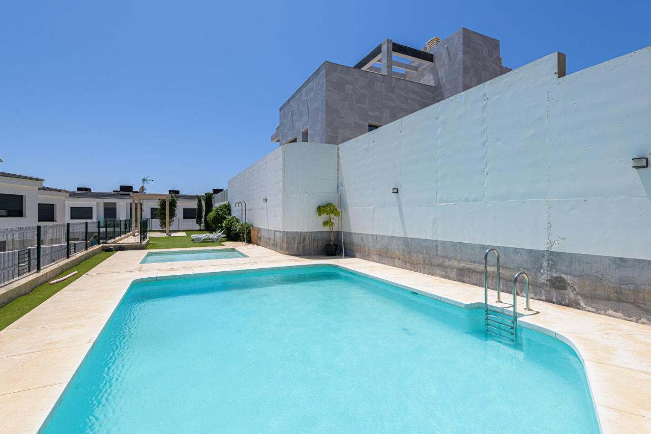 Wintowinrentals New And Sea View توري دي بيناغالبون المظهر الخارجي الصورة